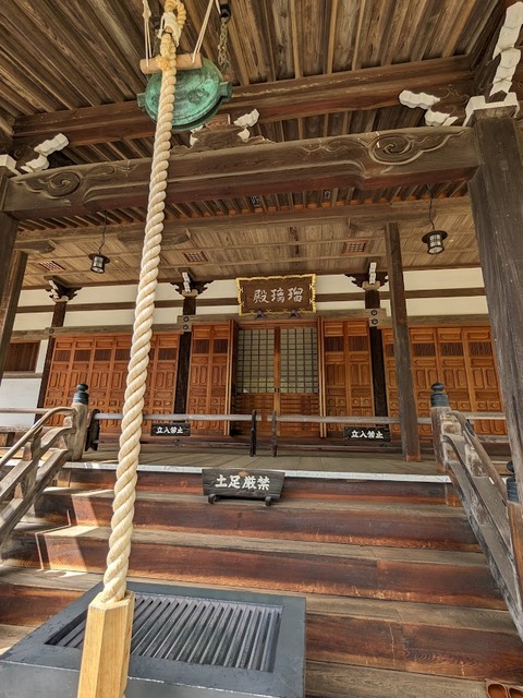 本堂3