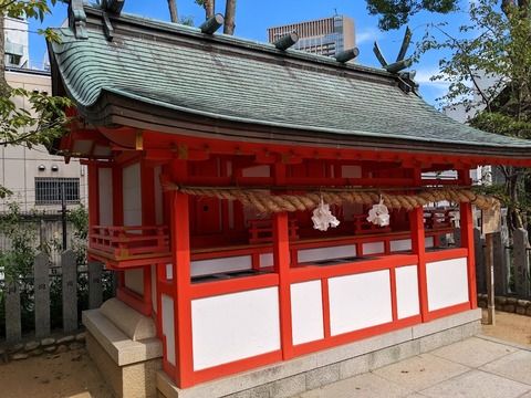 生田神社東の3社
