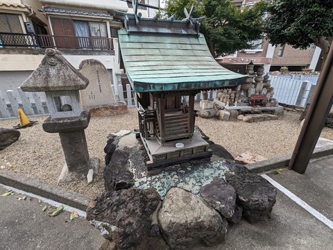 17.不明の神社