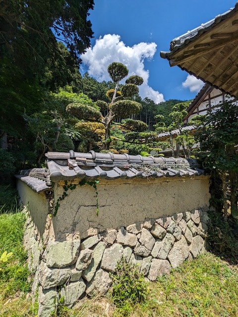 古い塀