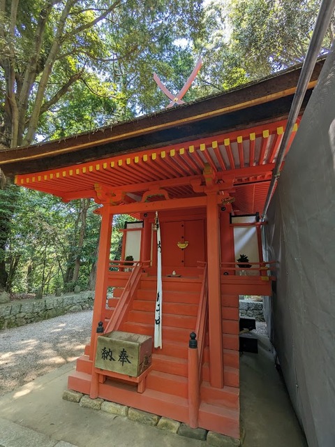 白山神社本殿