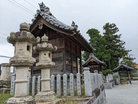住吉神社祓い社と手水舎
