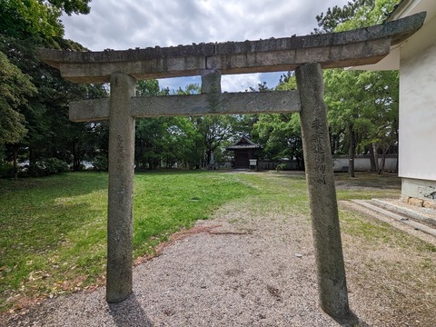 鳥居