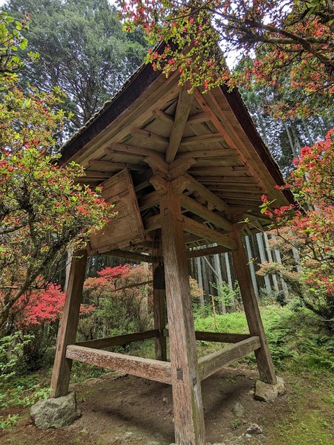小さな建物