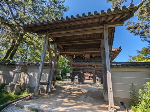 山門と櫻門