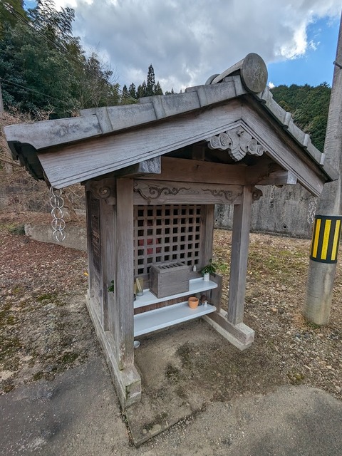 03.小さな神社