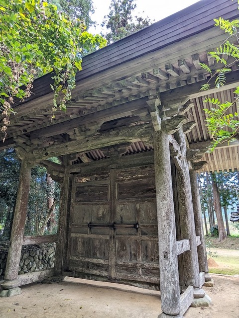 06.勅使門裏側
