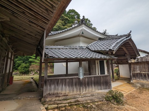 開山堂へ