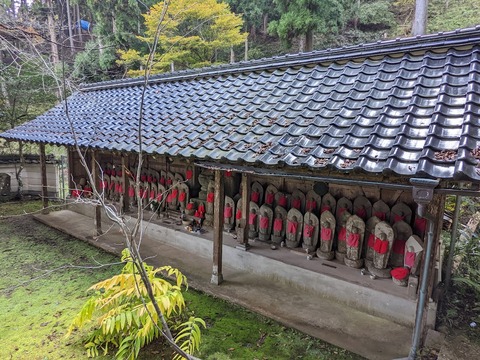 地蔵たちの駆け込み場所