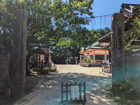 東門