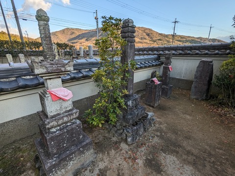 09.宝篋印塔