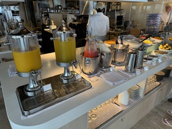 イラフ SUI ラグジュアリーコレクションホテル