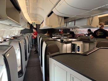 ���ꥢ��������