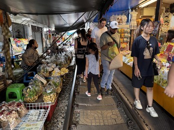 メークローン市場