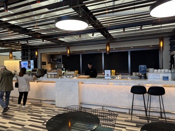 アメックスラウンジ