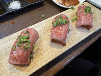 �������Ź