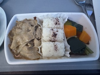 キャセイ機内食