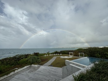 イラフ SUI ラグジュアリーコレクションホテル