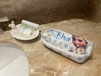 ����ǥ����ˡ����ɡ��ۥƥ�