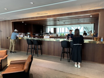 キャセイパシフィックビジネスクラスラウンジ