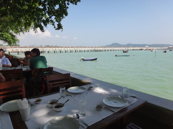 『Kan Eang @ pier』