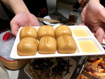 ����������