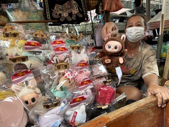 水上マーケット