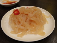 ���餲