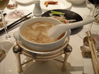 燕の巣スープ