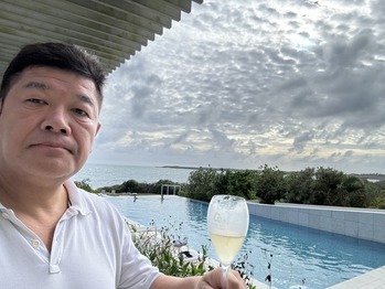 イラフ SUI ラグジュアリーコレクションホテル