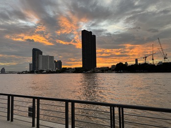 チャオプラヤー川夕陽