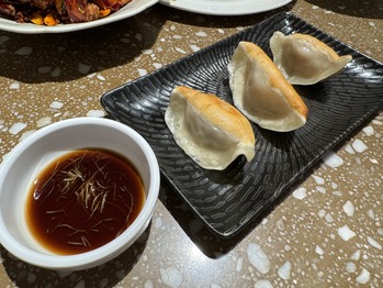 ���� ‧ �ǿ�