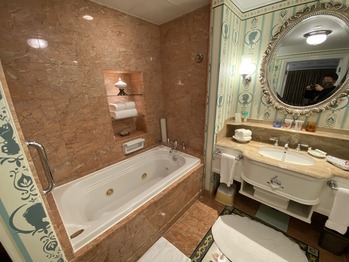 ����ǥ����ˡ����ɡ��ۥƥ�