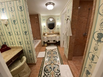 ����ǥ����ˡ����ɡ��ۥƥ�