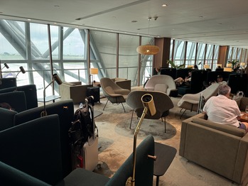 キャセイパシフィックビジネスクラスラウンジ