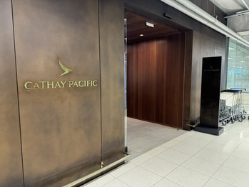 キャセイパシフィックビジネスクラスラウンジ