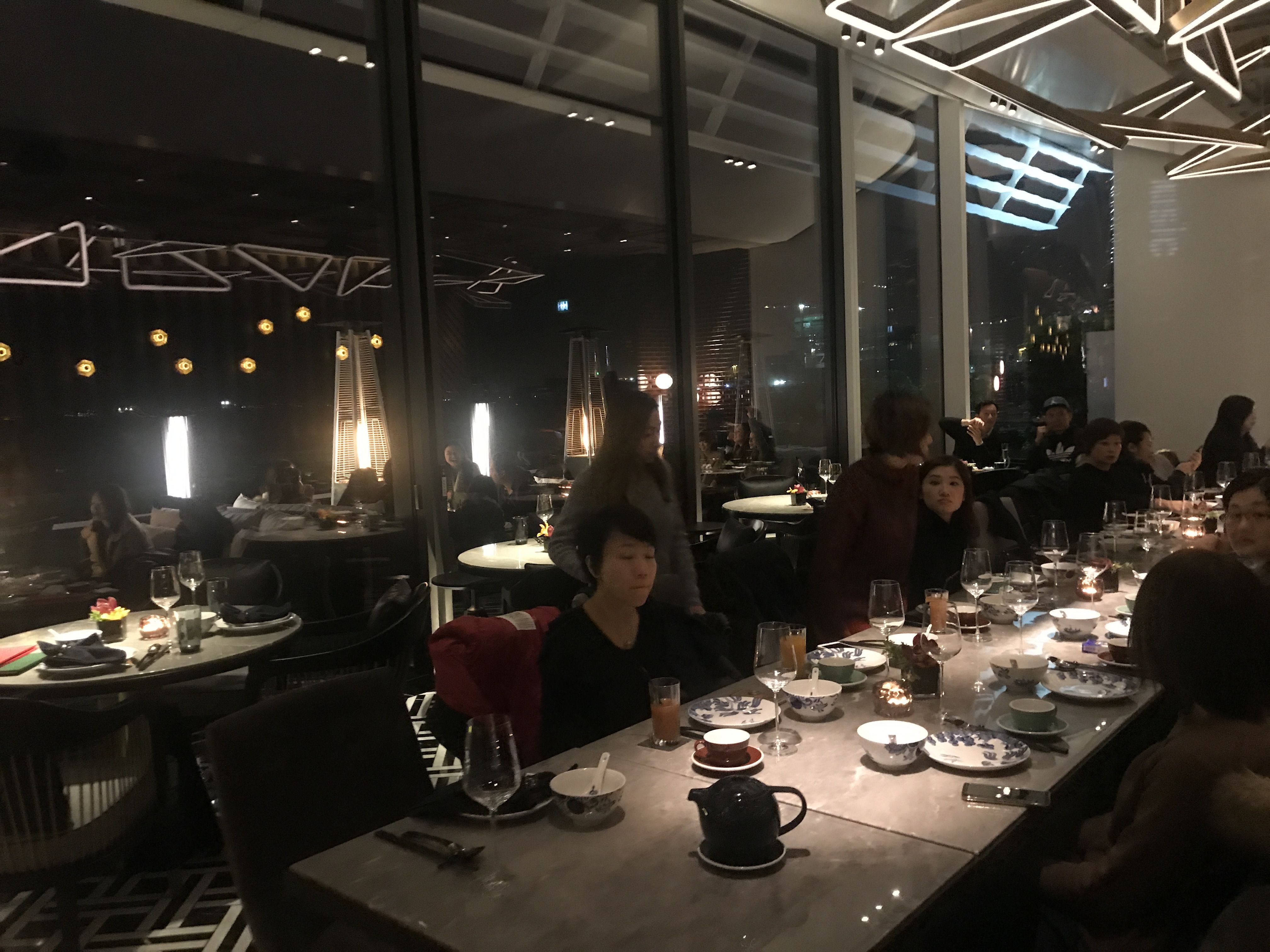 海外投資&グルメ-香港マイタン日記:香港 広東料理 六公館(HEXA) 夜景が綺麗なレストランです!! - livedoor Blog(ブログ)