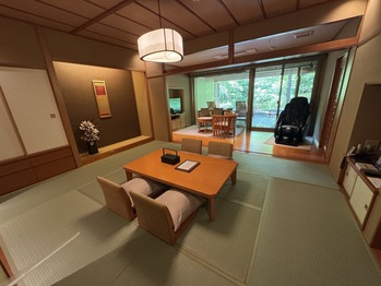 ��š ۰����