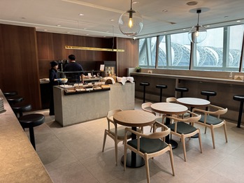 キャセイパシフィックビジネスクラスラウンジ