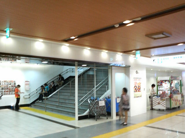入るのにweb抽選が必要 東京駅の妖怪ウォッチショップ 3dsとの人生すれちがい日記