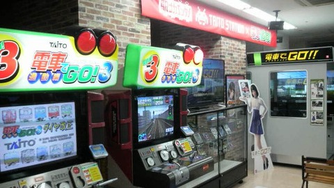 xP1560077