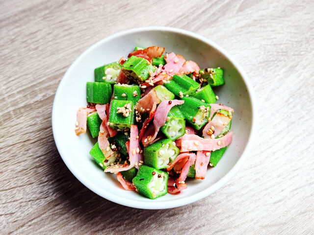 ジャンボオクラとベーコンの梅じそ和え 相生産業国賓味彩タレ ソースのお手軽レシピ