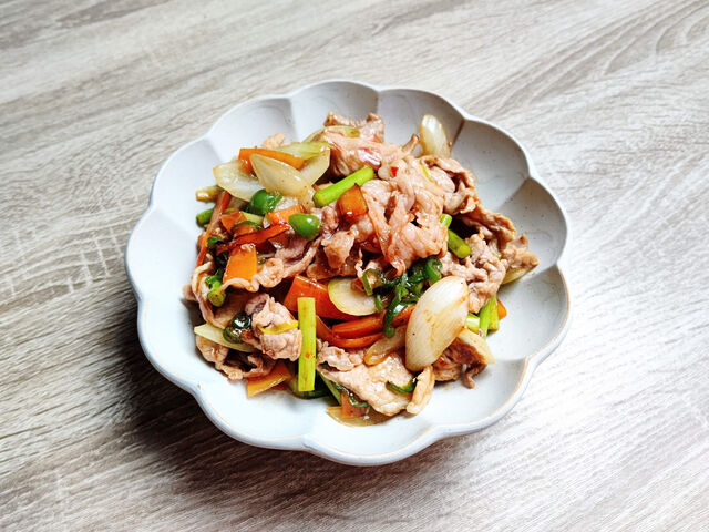 豚肉とニンニクの芽の塩だれ野菜炒め 相生産業国賓味彩タレ ソースのお手軽レシピ 豚肉とニンニクの芽の塩だれ野菜炒め 相生産業国賓味彩タレ ソースのお手軽レシピ