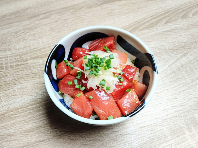 マグロ漬け丼 相生産業国賓味彩タレ ソースのお手軽レシピ マグロ漬け丼 相生産業国賓味彩タレ ソースのお手軽レシピ