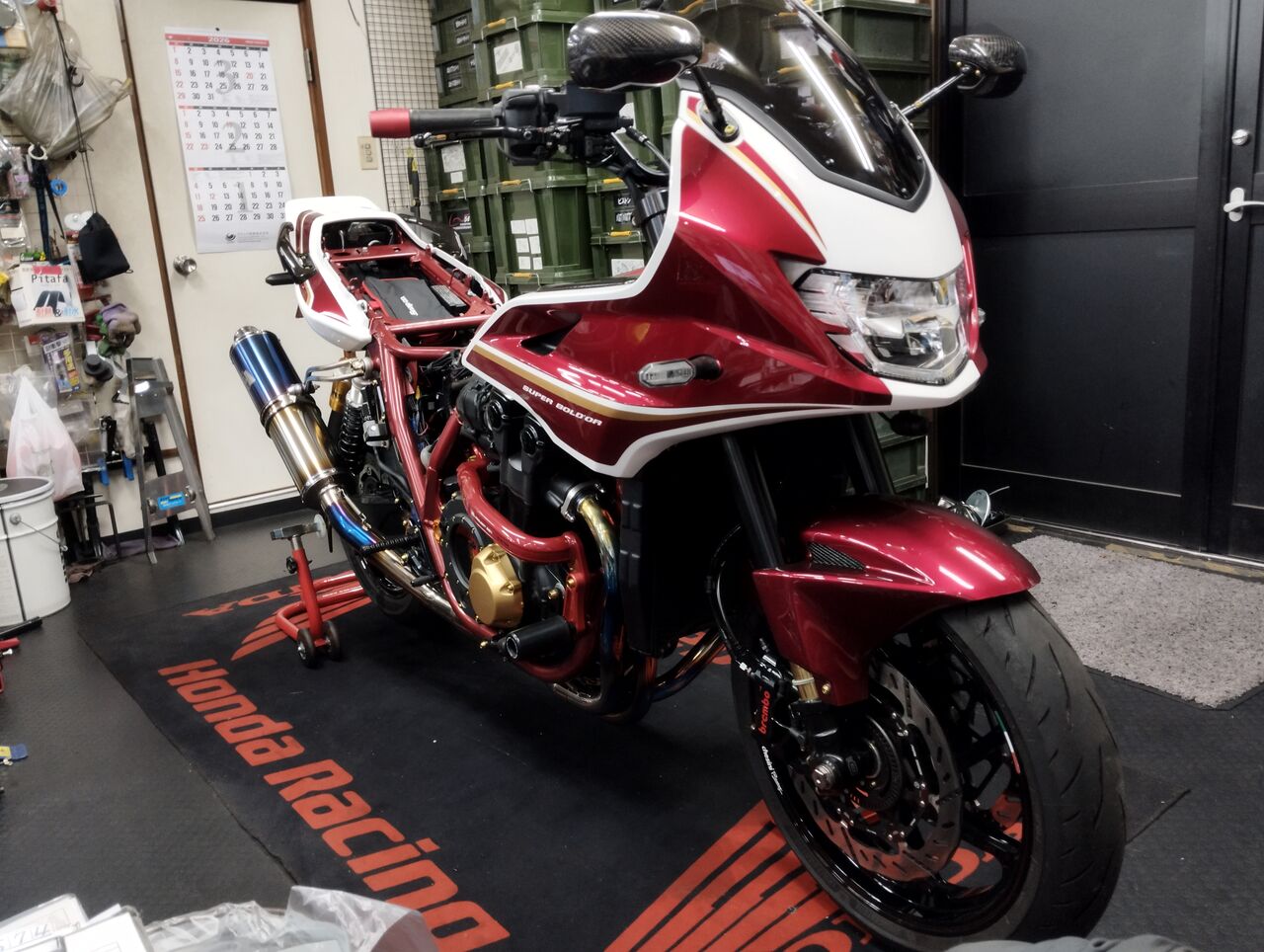 フォルスデザイン製インナーフェンダー30周年記念限定モデル用 特注