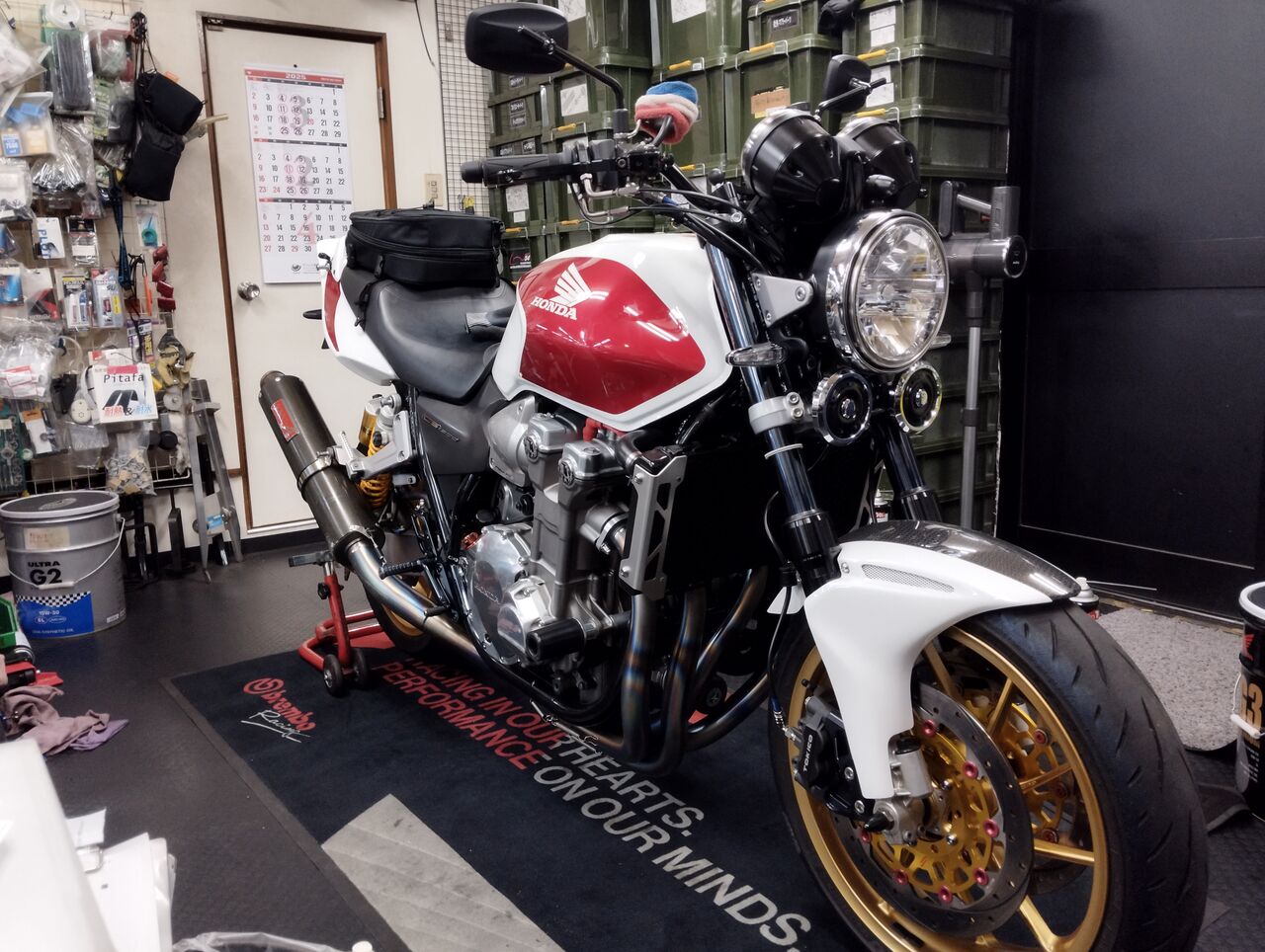 オートバイ用スタビライザー Compatible With CB1300 2003 2004 2005