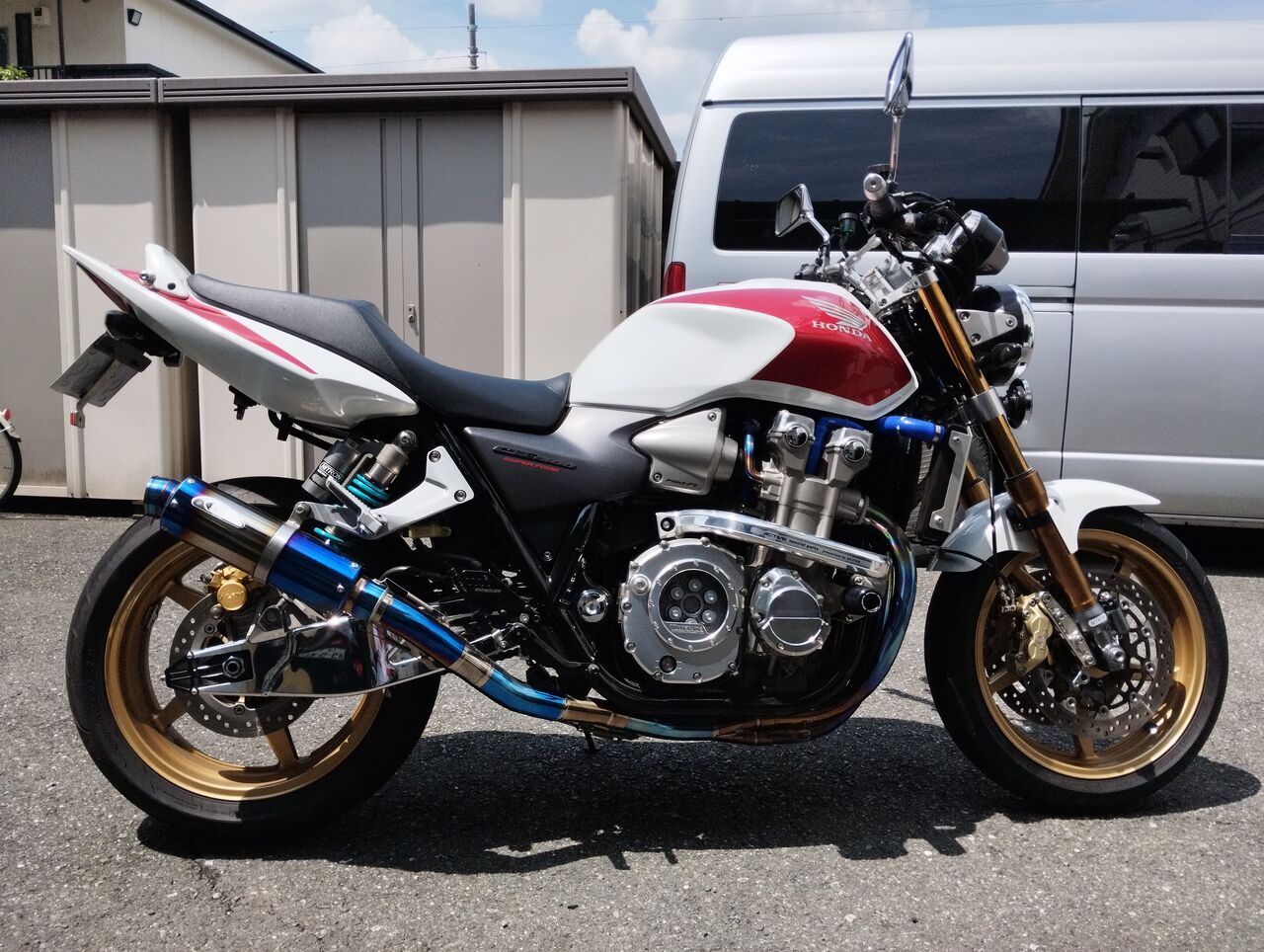 CB1300SFフルエキ　マフラー　純正　2007年式 CB1300SFフルエキ マフラー 純正 2007年式 貫い