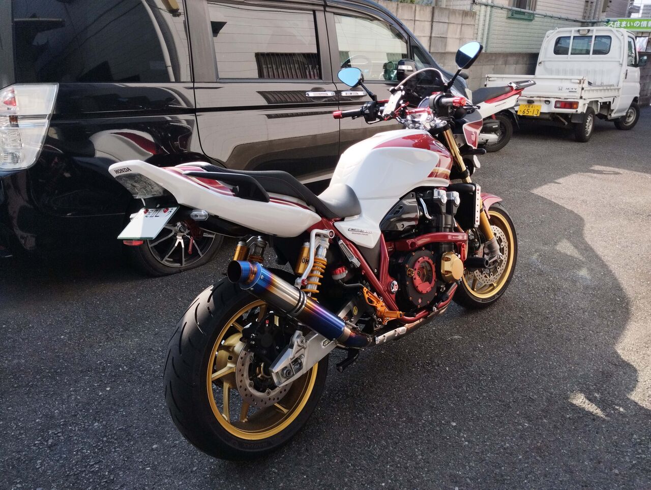 CBカスタム「30周年記念限定車にスケルトンクラッチカバー」編 