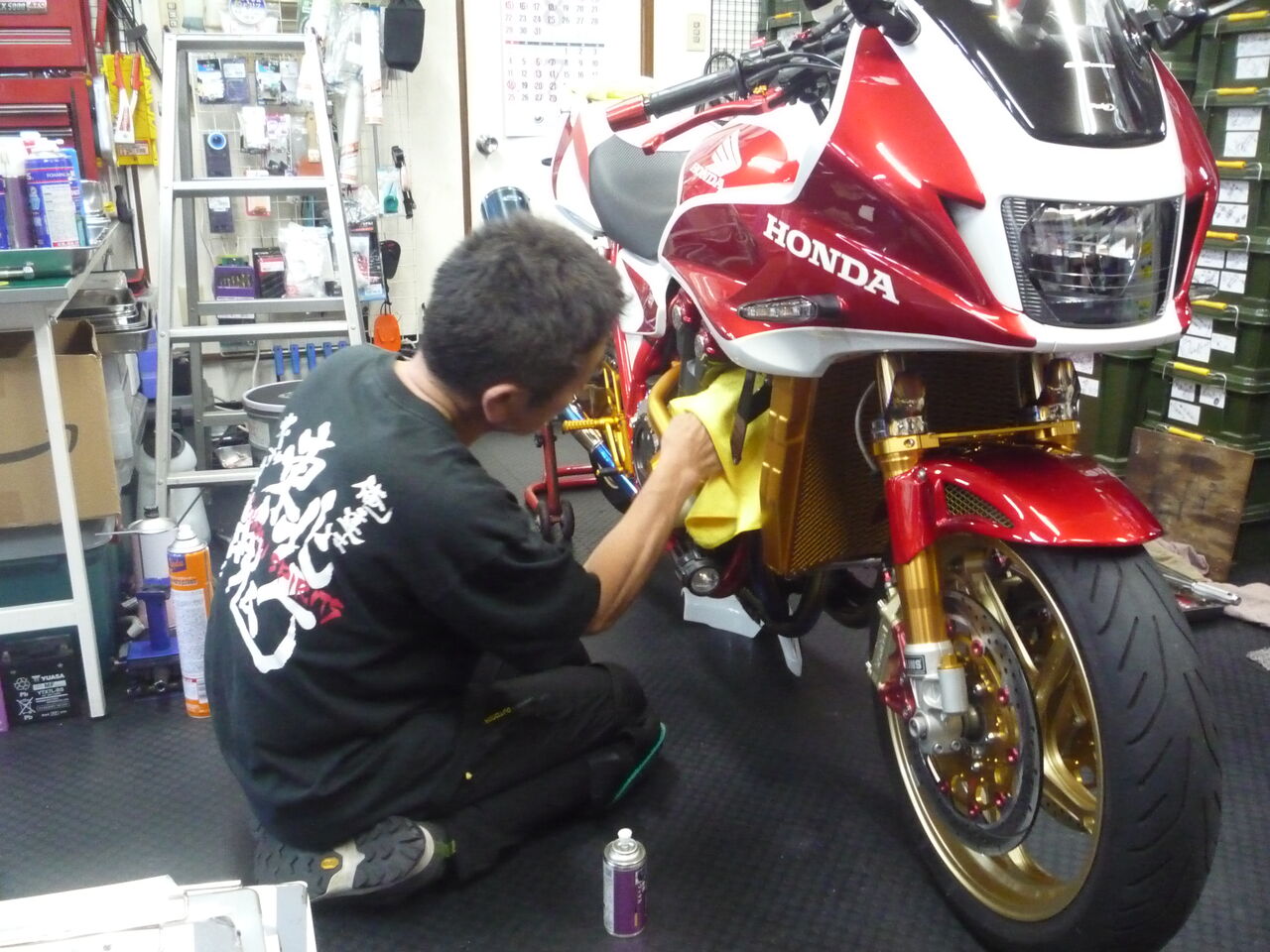 ｃｂｒ650ｒカスタム ハンドル上げたい 編 オートショップアオヤマのブログ