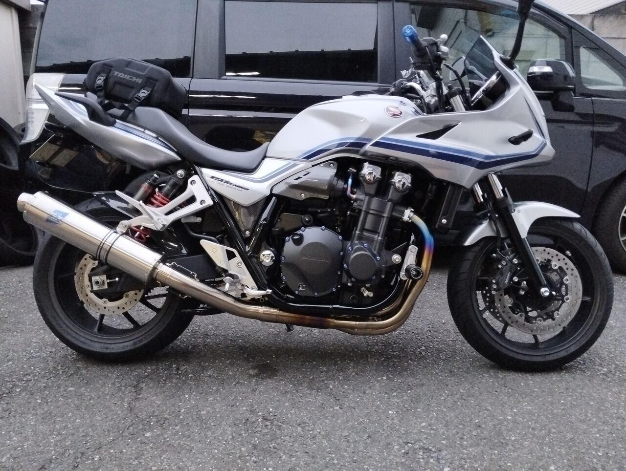 CB1300 2024年STDモデル「スペンサーカラー」初カスタム